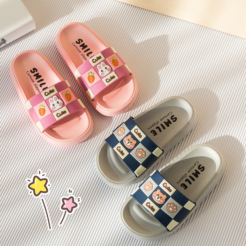 New Cute Children's Slippers Wholesale Indoor Non-Slip Boys' Slippers Cartoon Primary School Students' Outdoor Wear Summer Slippers