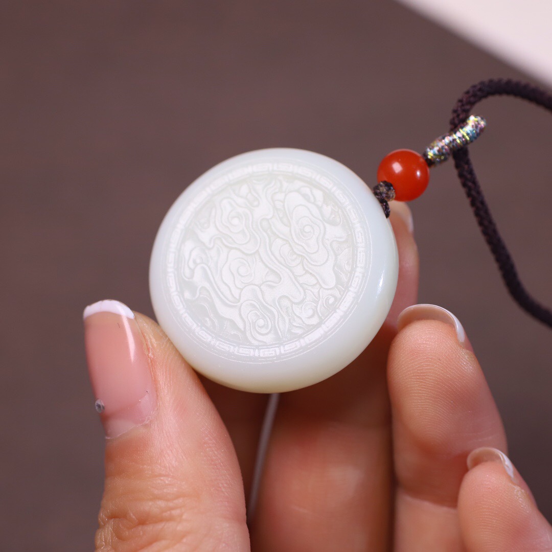 批发和田玉白玉祥云牌玉吊坠 云纹玉坠子挂件祥云圆牌 真玉配证书