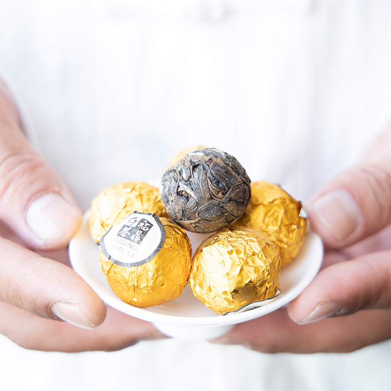 天品香2018年福鼎白茶老白茶寿眉龙珠茶礼盒装太姥山产区经销批发