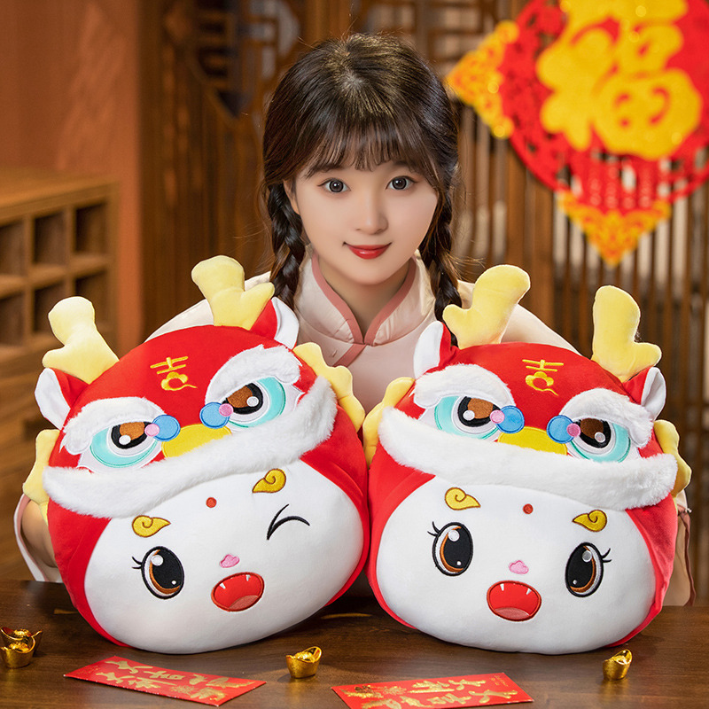 2024国潮醒狮龙抱枕龙年吉祥物新年子三合一可爱国风暖手捂毯批发