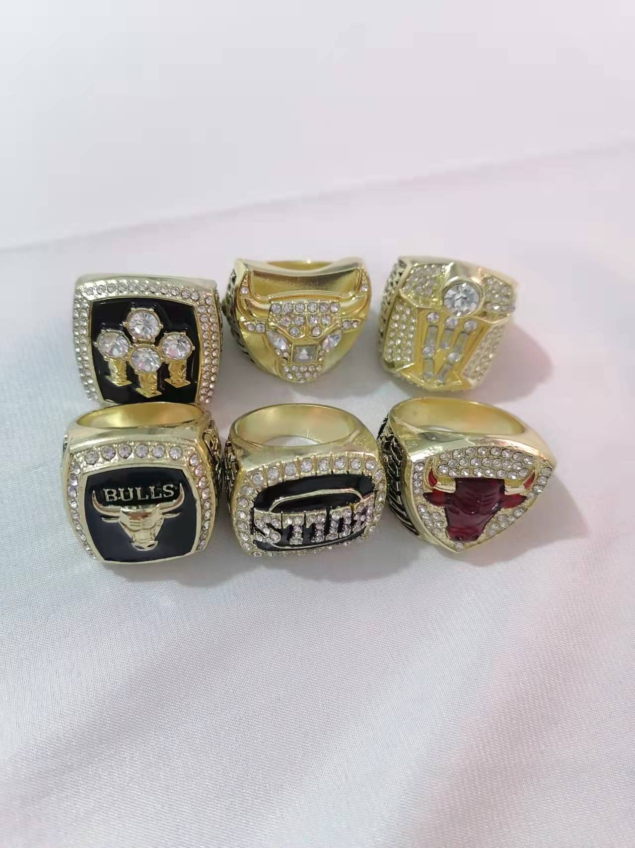 nba公牛乔丹总冠军戒指套装饰品戒指 六孔盒子套装亚马逊热卖收藏