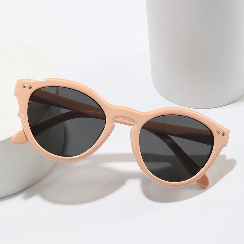 2023 European and American Fashion New Style Cross-Border Sunglasses Women's Personalized Oval Trend Catwalk Cat Eye Sun Glasses Wholesale