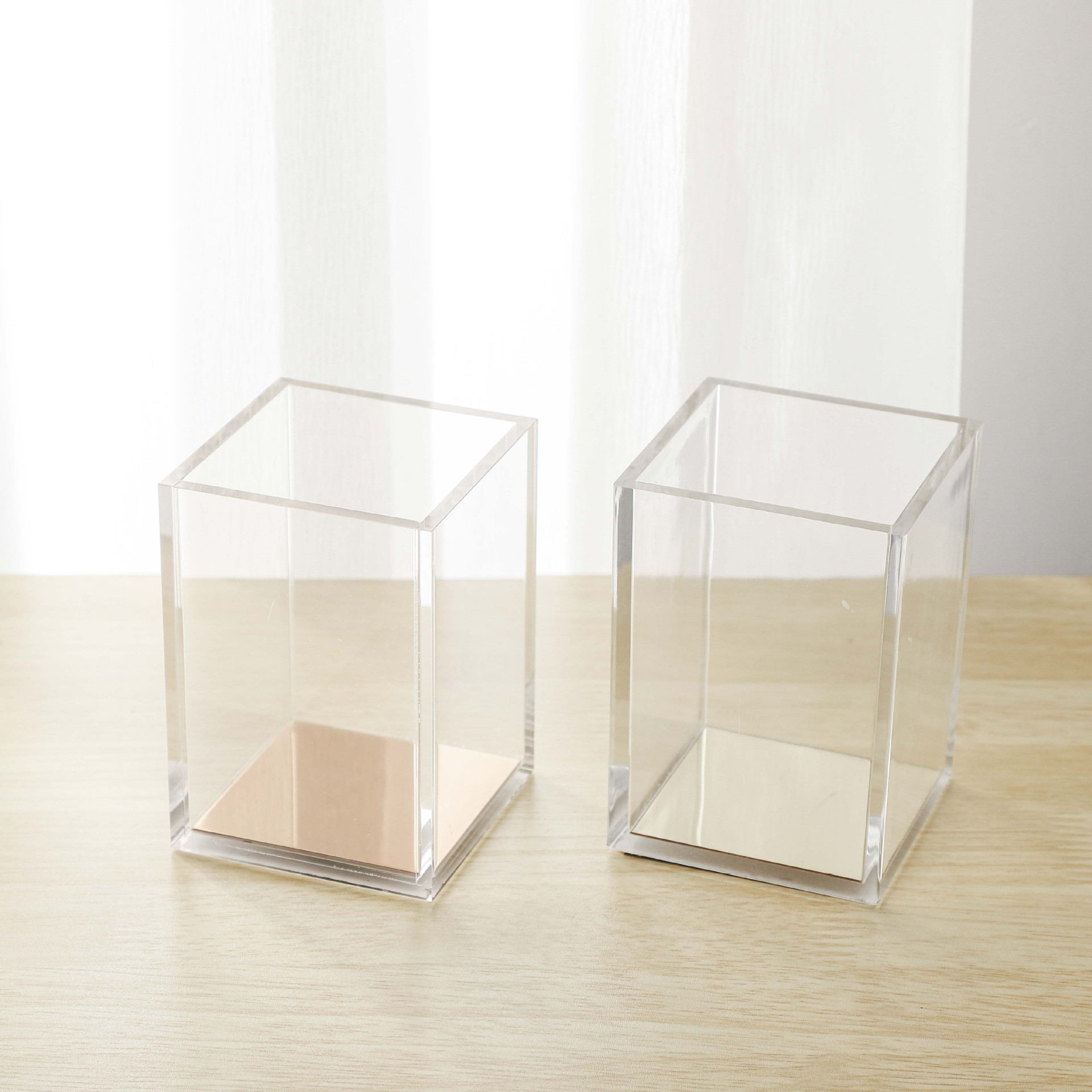 手工制作亚克力笔筒