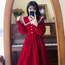 赫本风红色长袖连衣裙秋冬季新款高级感显瘦娃娃领丝绒A字裙子