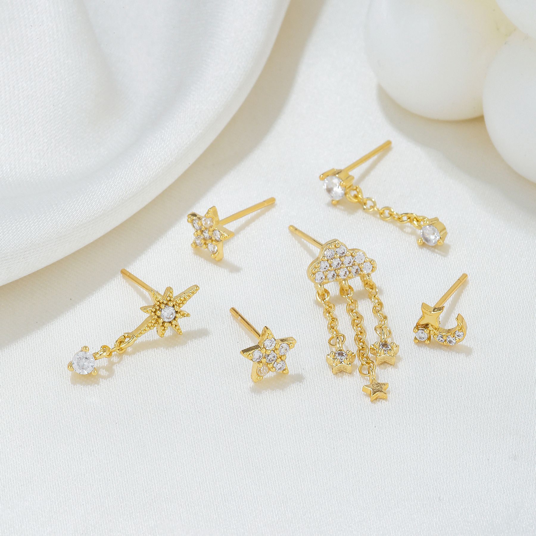 Cross-Border New Arrival Fashion Clouds Tassel Suit Earrings Ear Studs Creative Simple Earrings Original Design in Stock Wholesale