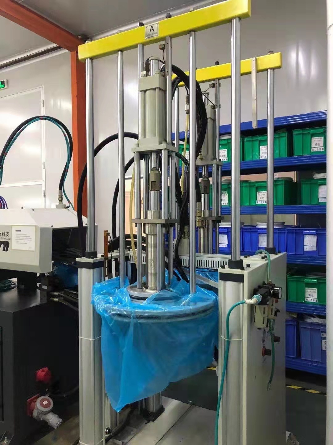 九成新硅胶注塑机奶嘴液态硅胶注塑成型机固态立式液体硅胶机器