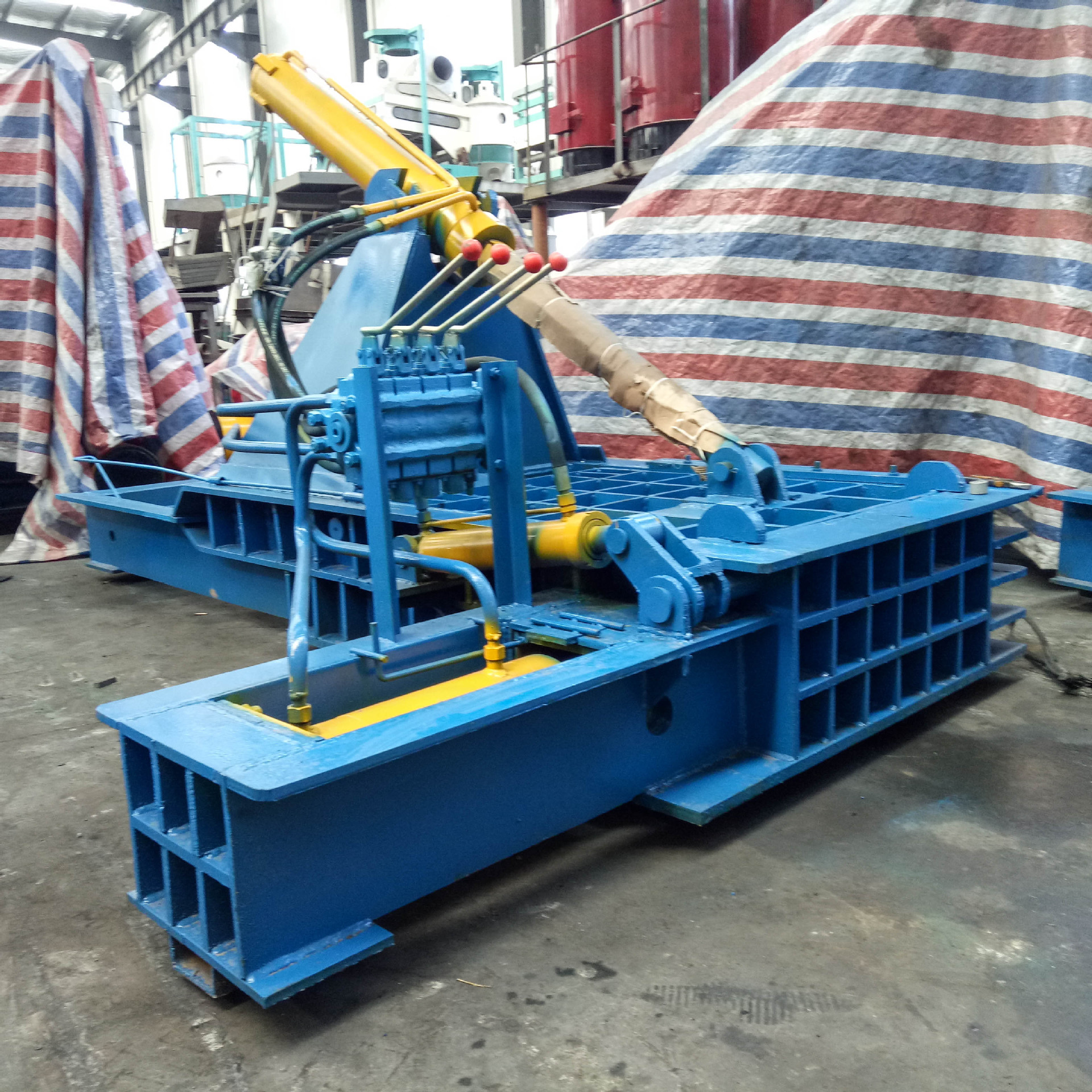 油漆桶压块机废铁压块机油漆桶压块打包设备100型金属压块机