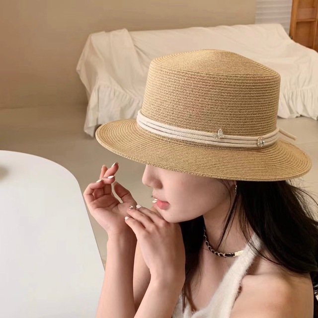 法国精品宽檐平顶礼帽女网红ins夏天出游草帽英伦复古度假遮阳帽