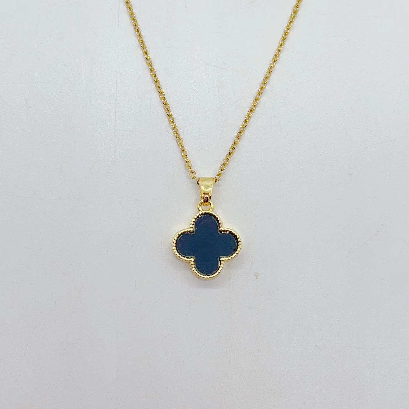 Classic Hot Sale Simple Temperament Four-Leaf Clover Necklace with Micro Inlaid Zircon All-Match Clavicle Chain on Both Sides