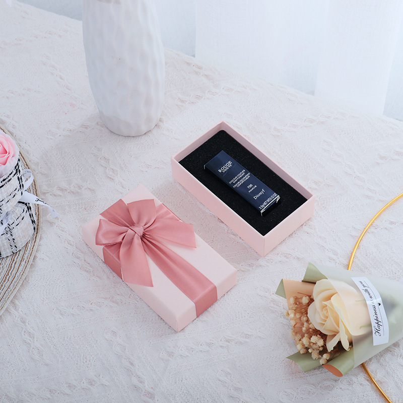 Spot Pink Bow Gift Box Cosmetics Lipstick Perfume Gift Box Scarf Gloves Birthday Gift Box for Girlfriend