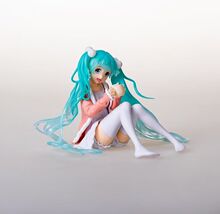 坐姿茶杯音 初音未来 车载机箱 盒装 动漫手办模型