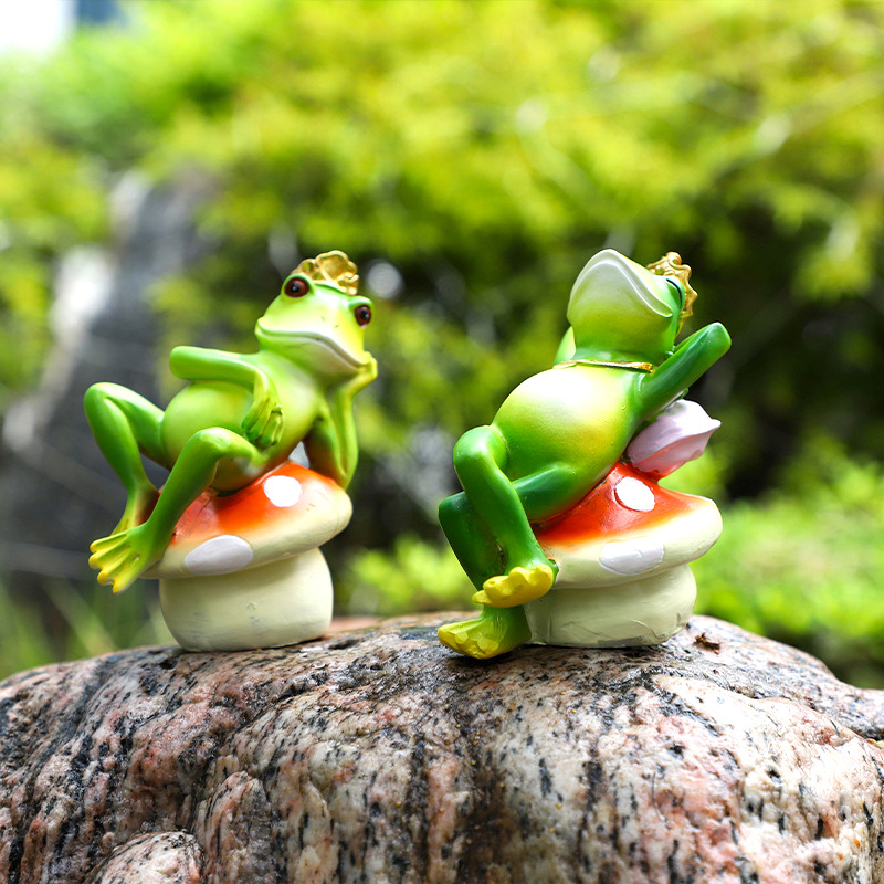 Cross-Border New Cute Frog Mushroom Resin Decorations Garden Bonsai Decorations Miniature Desktop Sculpture