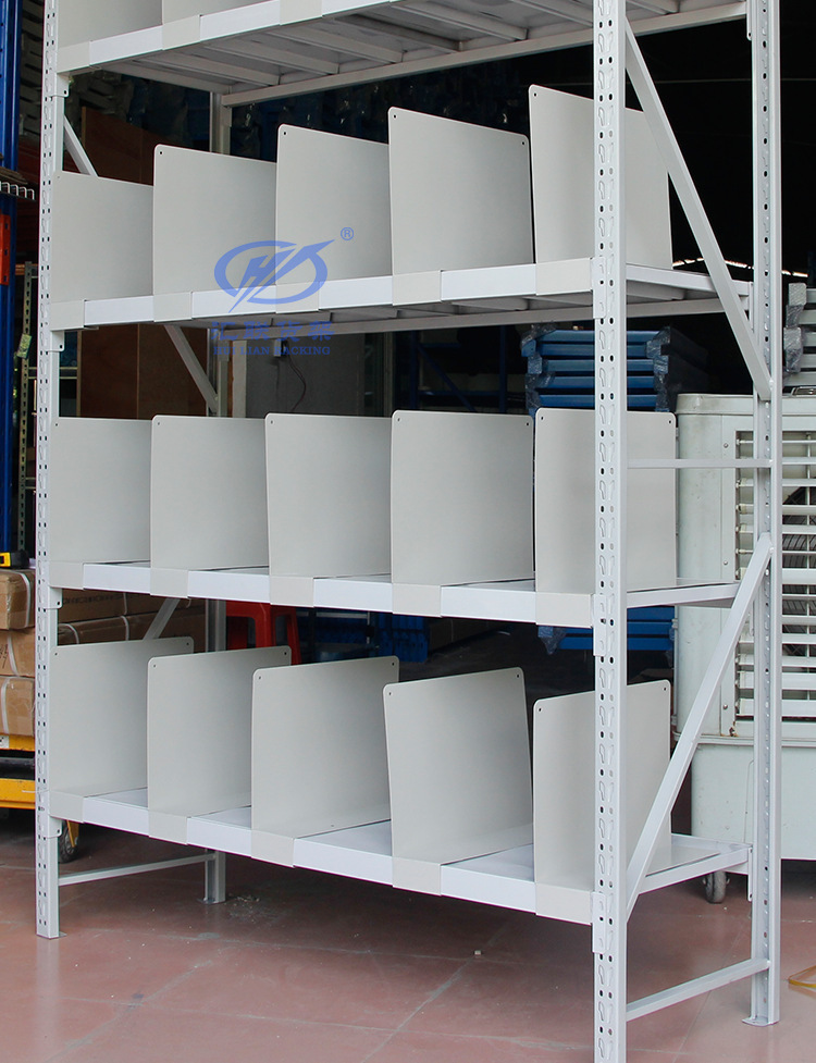 源头厂家可定制中型卡扣式货架分隔板铁架子隔离板电商服装分隔片