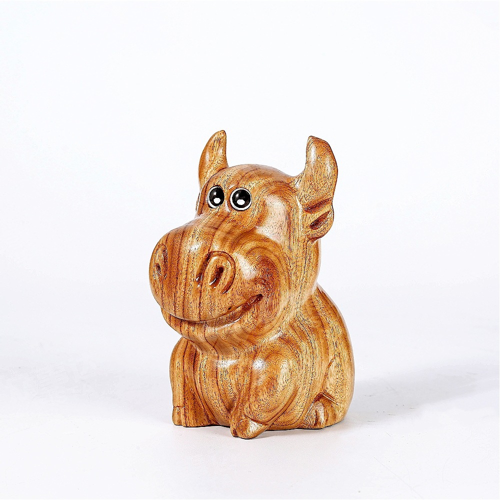 香樟木雕牛木质牛魔王现代创意手工文玩萌宠办公家用小摆件礼品