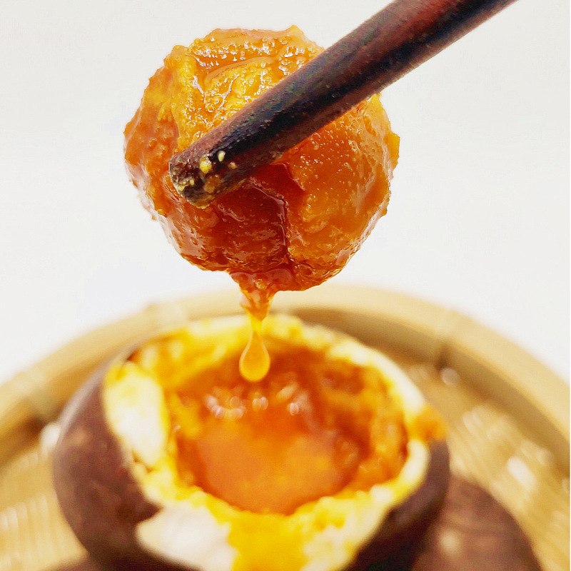 厂家货源 五香烤鸭蛋约60克*30枚装微山湖麻鸭蛋红心流油高温烤蛋