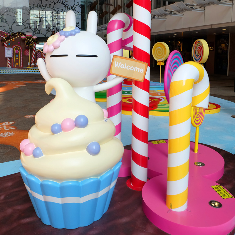 商场户外玻璃钢大型卡通雕塑圣诞美陈糖果主题造型装饰摆件工厂