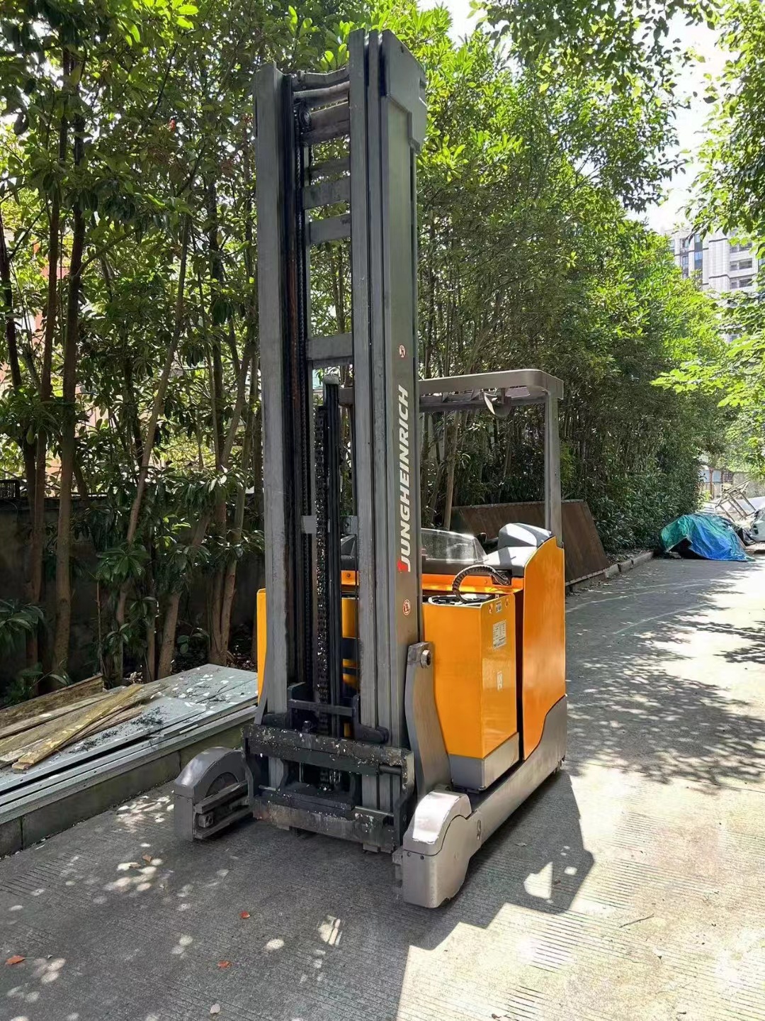 永恒力2吨升高8.42米座驾前移式电动叉车包年包月出租-阿里巴巴