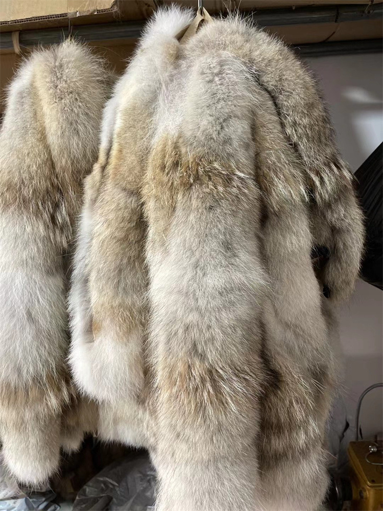大鹅款羽绒服仿真狼毛领子青狼毛领子拼皮碎皮狼毛领子远征服毛领