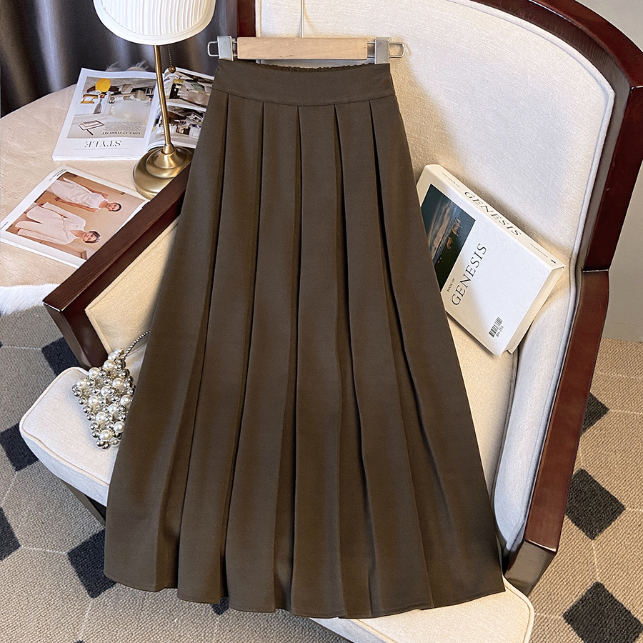 灰色半身伞裙中长