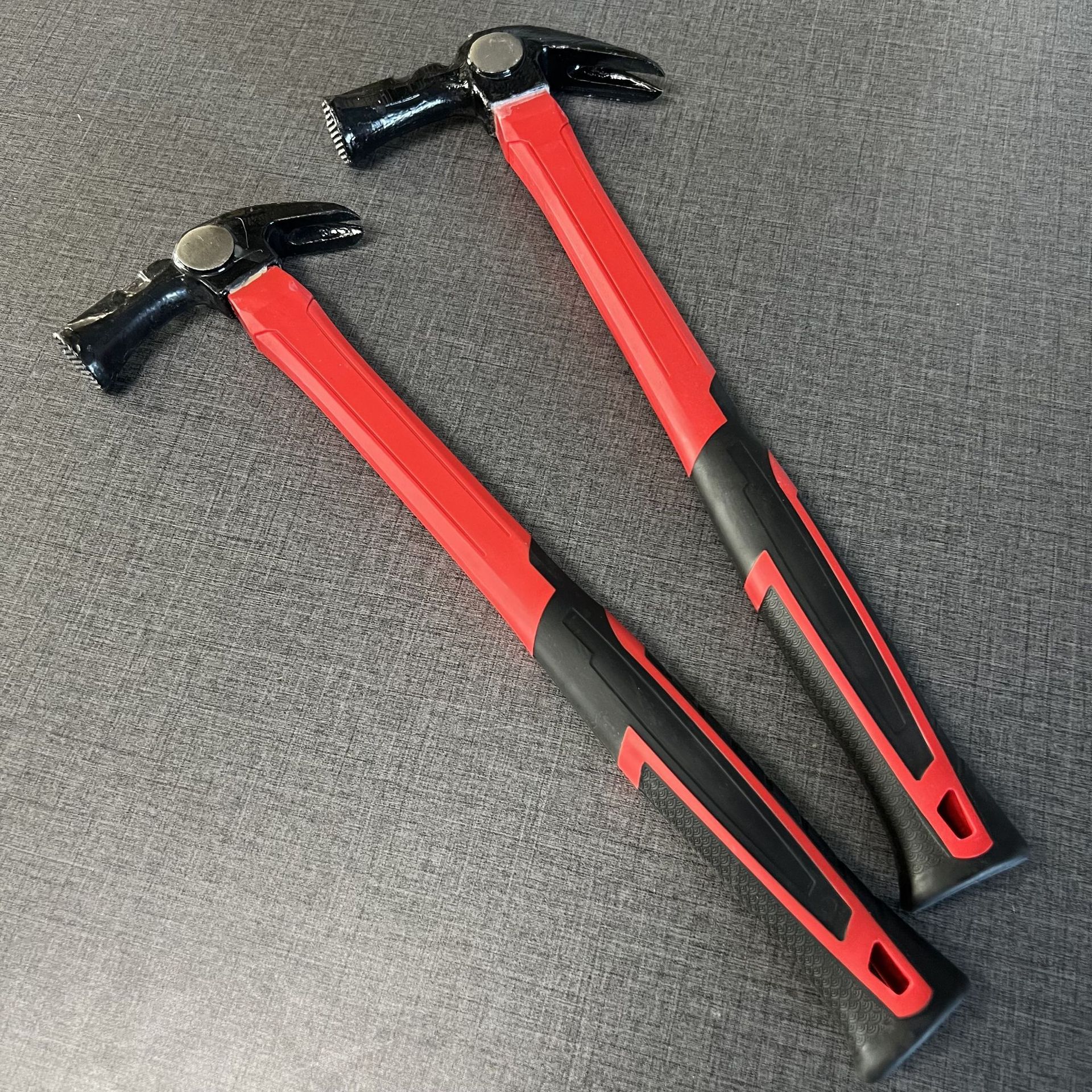 红色带磁防滑鹤锤包塑柄木工锤子鹤顶锤木工锤子鹤顶锤羊角锤现货