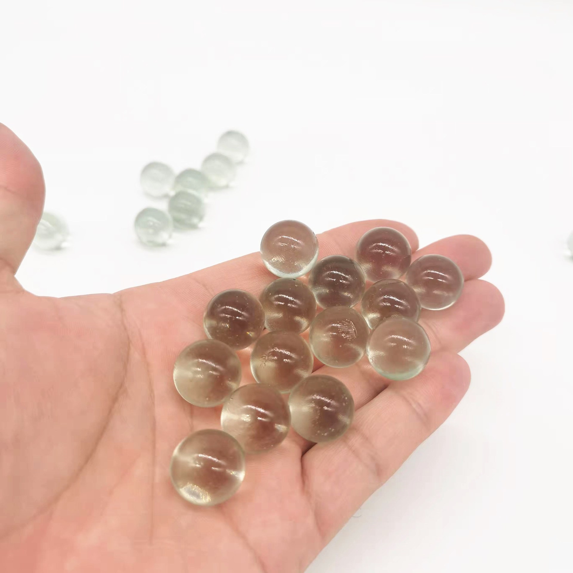 批发玻璃球弹珠16mm17mm实心透明玻璃球自喷漆专用