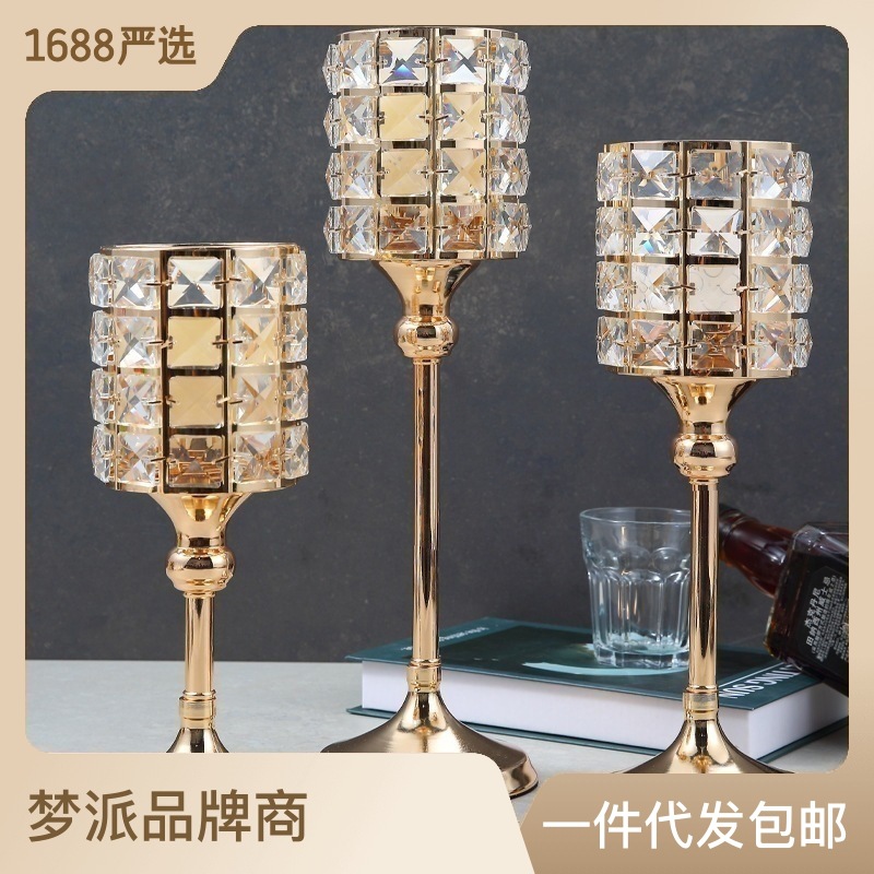 Crystal Candlestick European Style Candle Holder Gold Candle Cup Romantic Candlelight Wedding Celebration Living Room Decoration Props Metal Ornaments