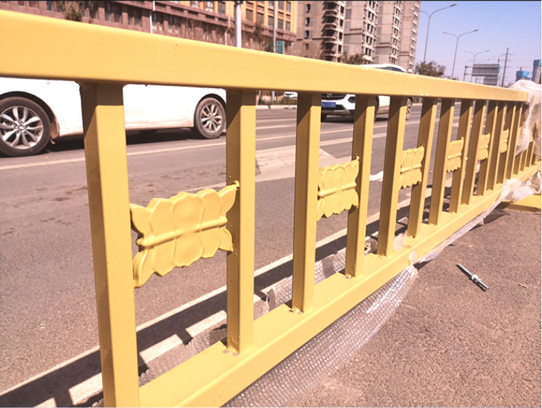 黄金色市政道路交通铁艺护栏公路围栏杆隔离栏北京长安街同款定制