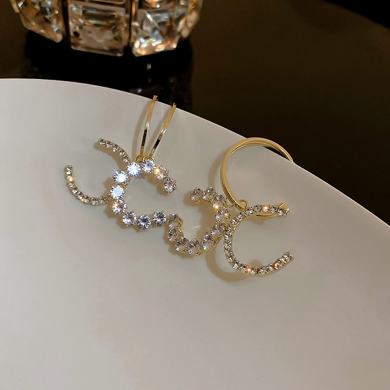 925 Silver Stud Rhinestone-Encrusted Alphabet Letter Earrings Niche Design Earrings Personalized Temperament Entry Lux Earrings for Women Wholesale