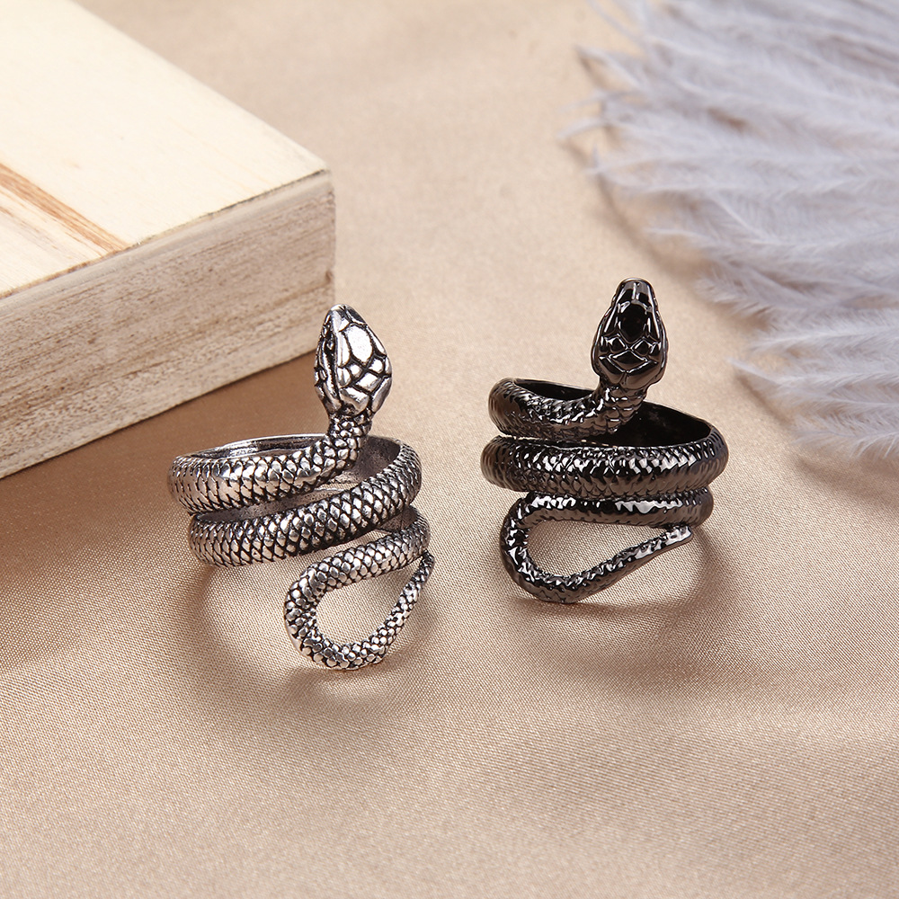灵蛇戒指亚马逊新款蛇形关节指环另类创意动物眼镜蛇缠绕圈手饰