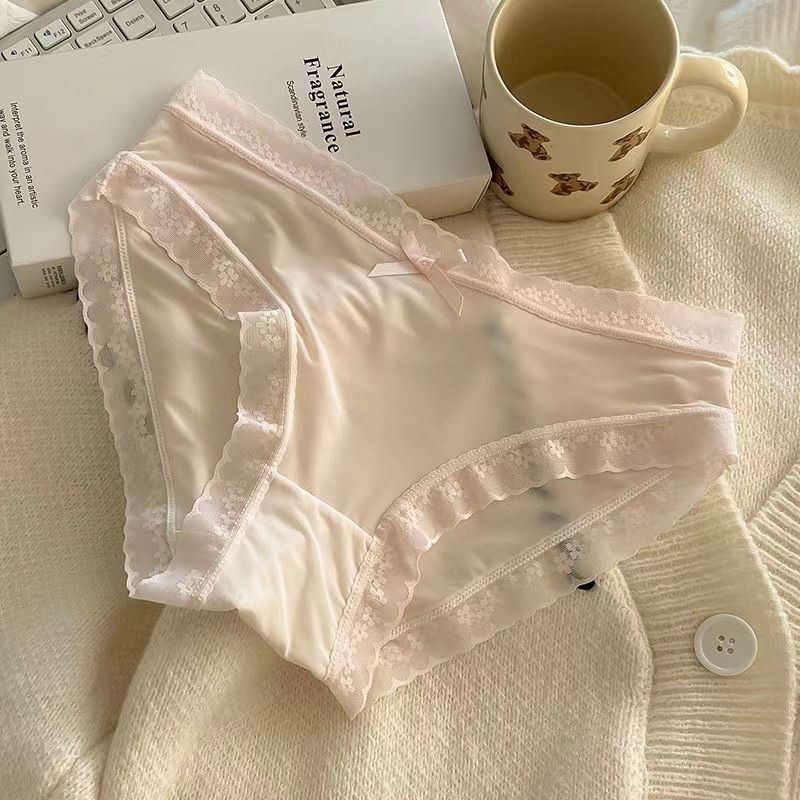 Lace Seamless Underwear for Girls Low Waist Girl Ice Silk Solid Color Ultra-Thin Breathable Sexy Cotton Crotch Women's Briefs