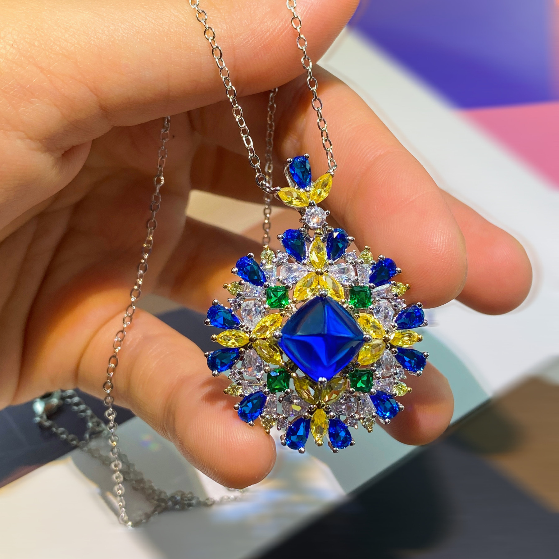 直播新款糖塔吊坠宝石花园仿天然坦桑石项链撞色混搭气质项坠批发