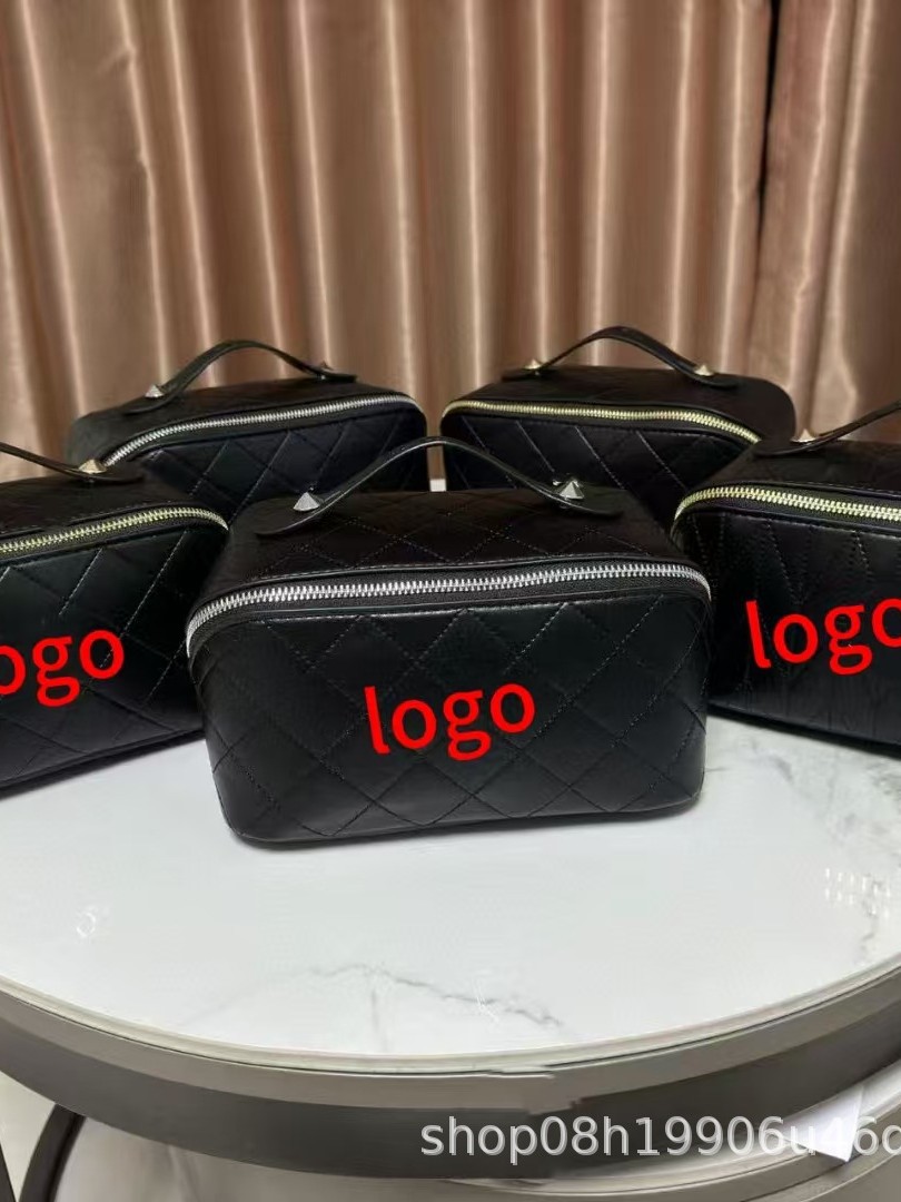 new large capacity high sense fashionable cosmetic bag portable embroidery thread handbag travel cosmetics storage bag