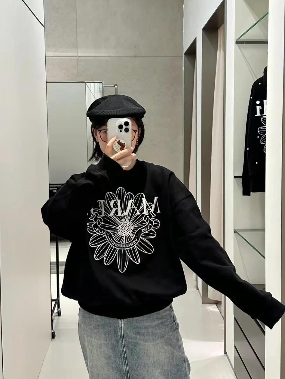 mardi卫衣雏菊徽章秋冬休闲圆领男女同款百搭显瘦上衣-阿里巴巴