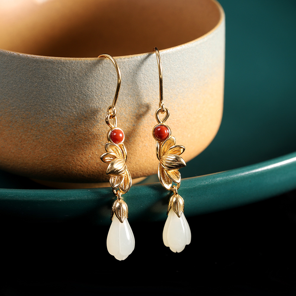 人品银品 s925银镀金和田玉玉兰花耳坠 时尚复古女式耳饰源头工厂