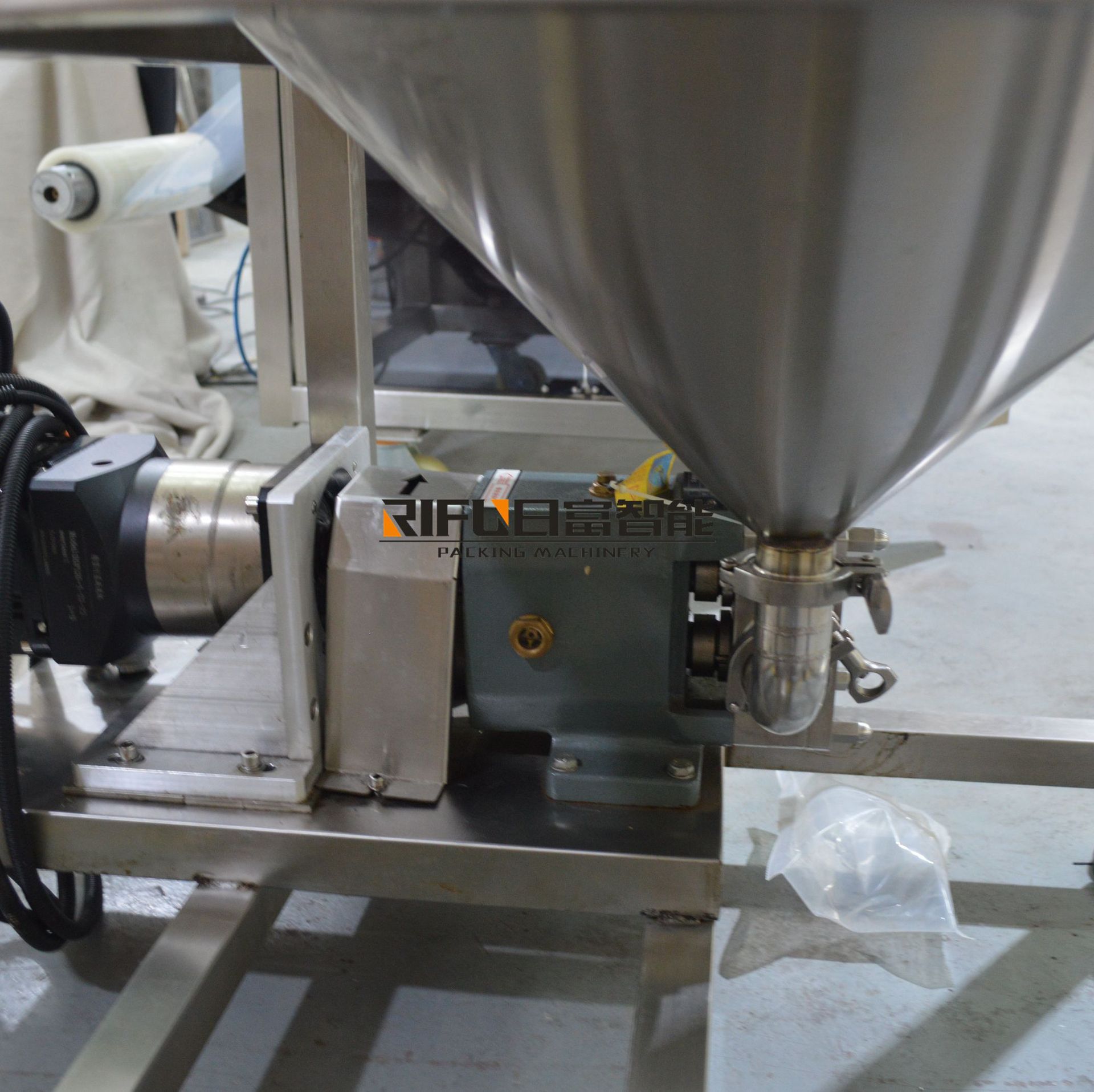 转子泵包装机 莲蓉馅芥末装袋灌装封口设备 月饼馅挤压式包装机