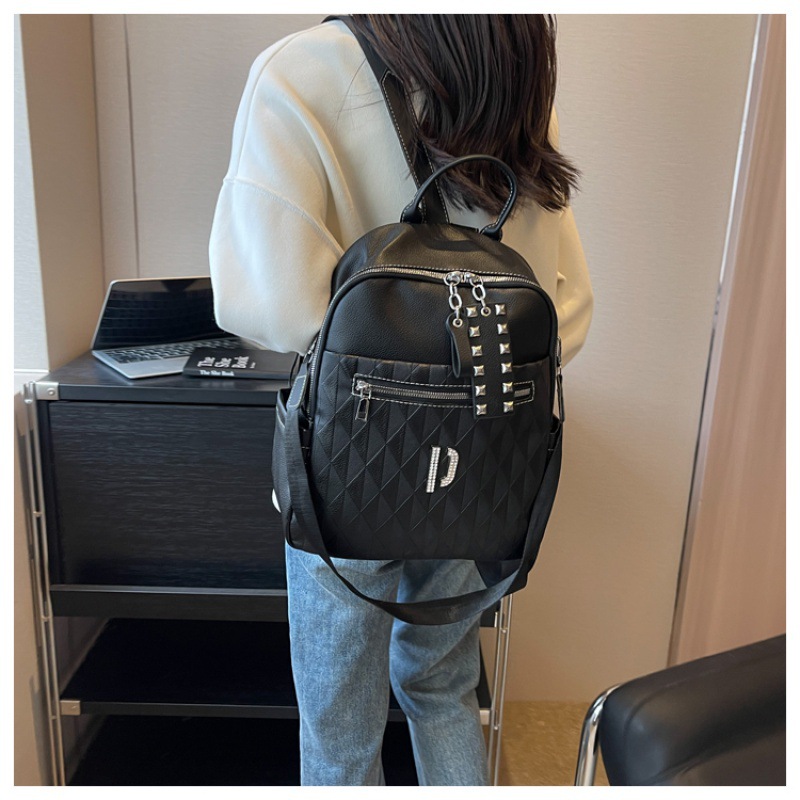 Fashion Backpack New Women's Backpack Bag Travel Bag