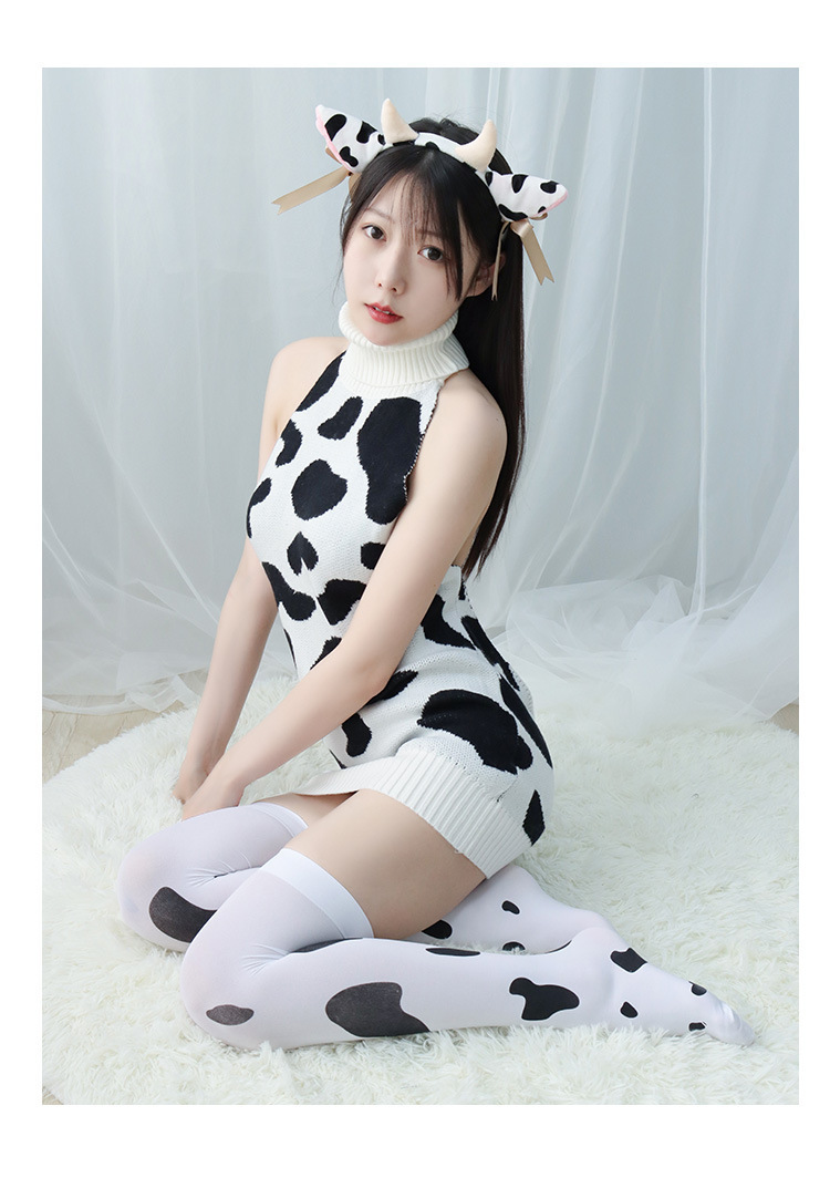日系少女奶牛印花情趣中长款高领露背毛衣性感私房写真t0820