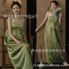 影楼孕妇新款复古新中式国风绿色抹胸裙室内简约孕妇拍照摄影服装