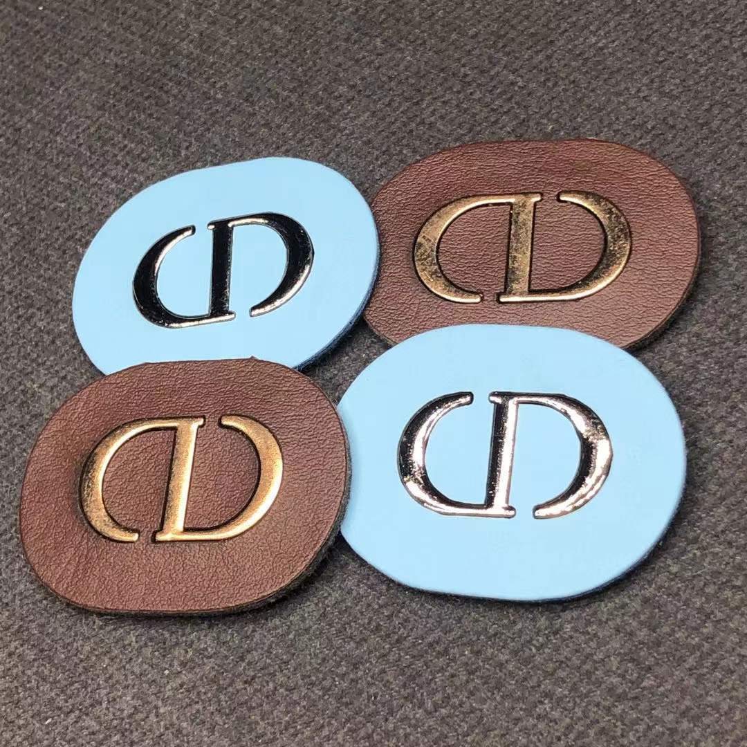 厂家现货 cd皮标服装辅料皮牌皮革pu复合皮标商标皮标免费设计