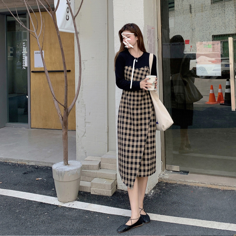 法式格子连衣裙女秋冬2021年新款收腰显瘦设计感内搭气质长款裙子