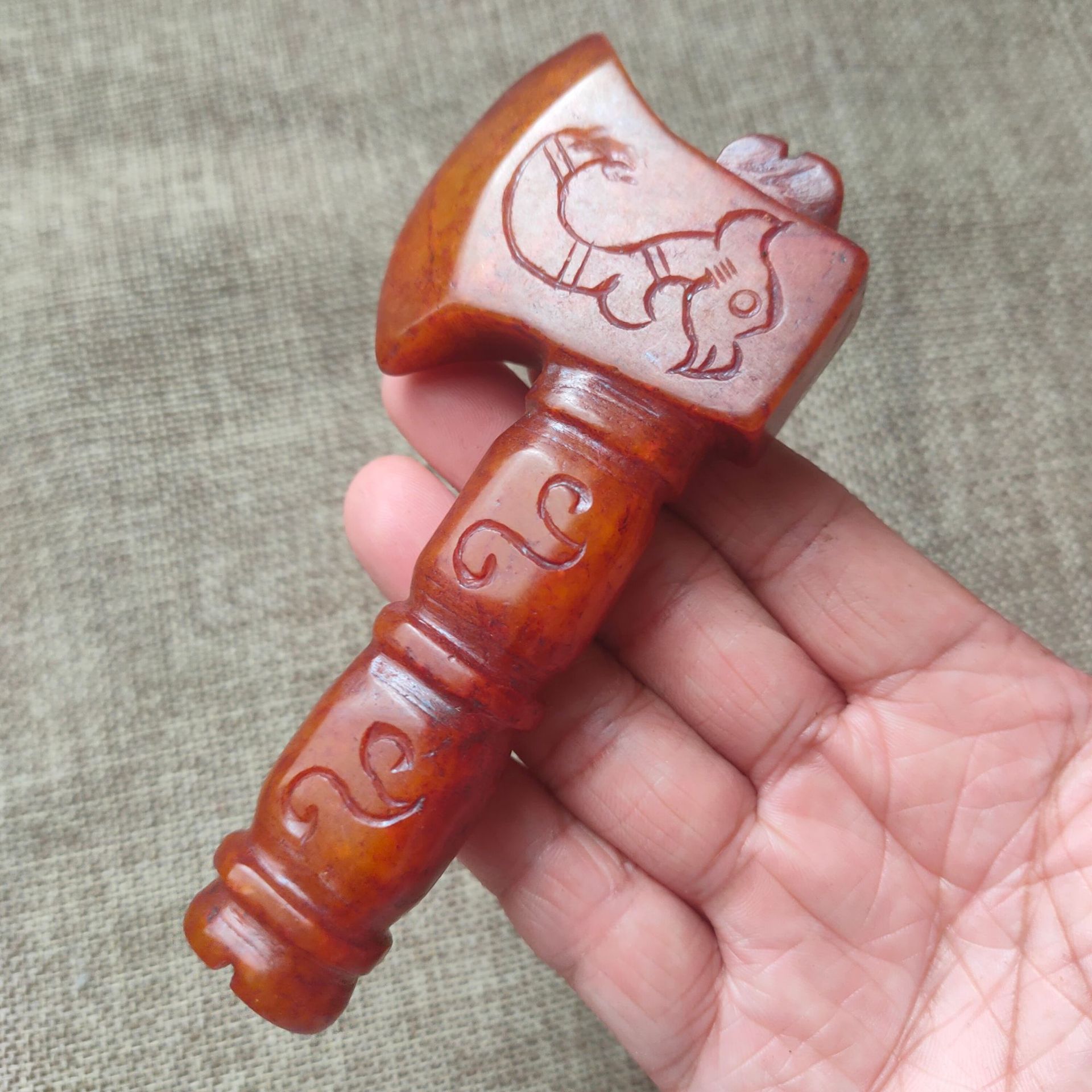 古玩杂项仿古工艺品岫玉做旧玉斧斧头手把件摆件