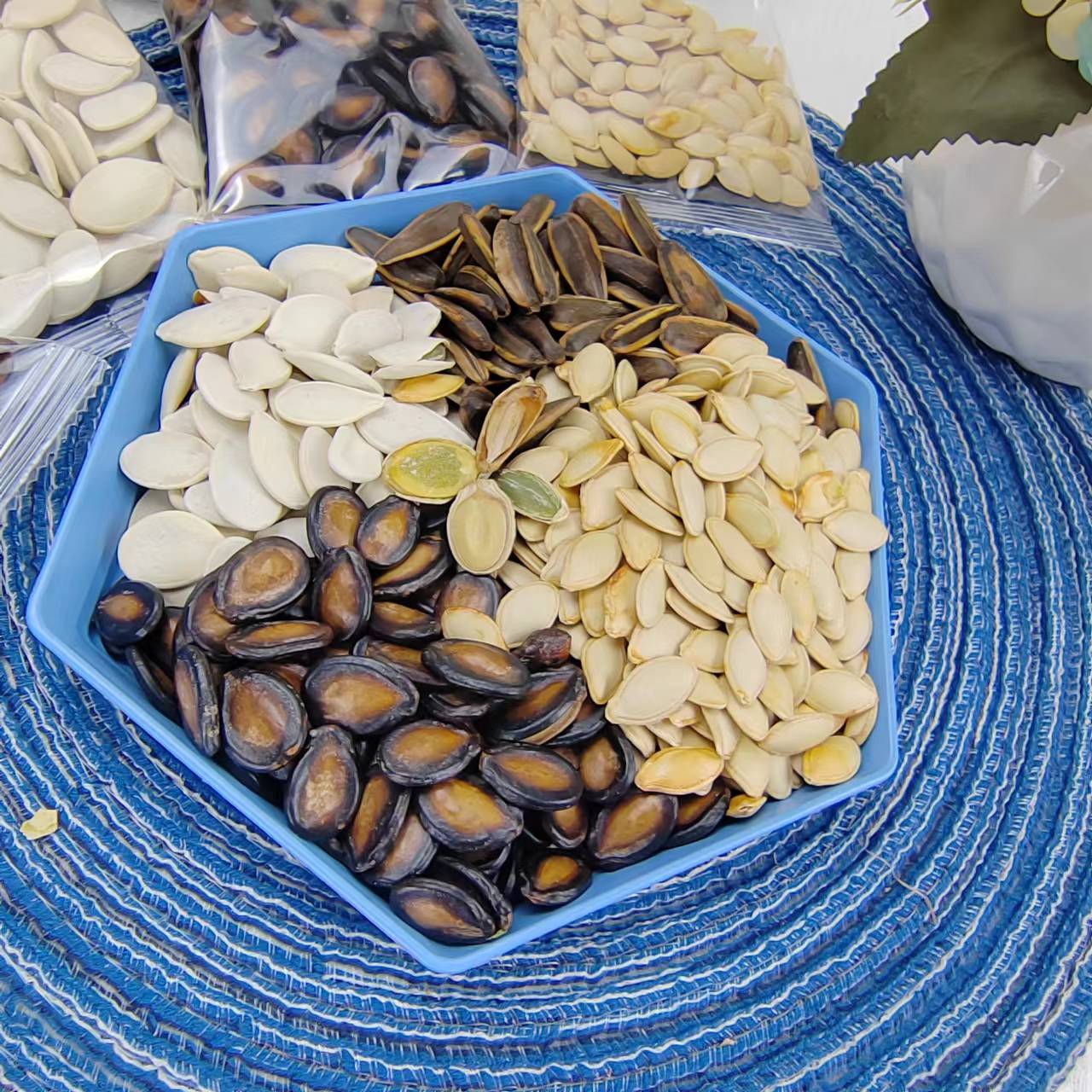 现货猫尔轻奢瓜子组合(4种8包约300g)西瓜子干果零食炒货坚果