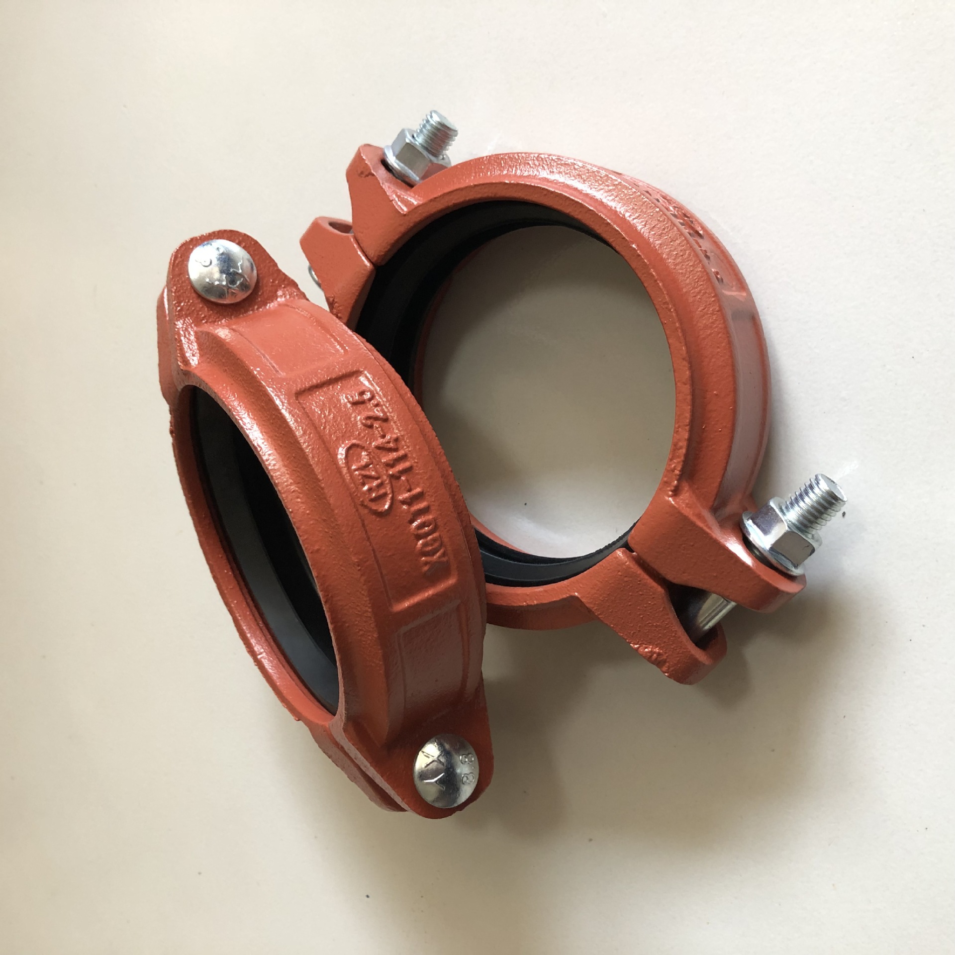 沟槽管件连接卡箍钢卡dn114沟槽式管件消防管件厂家直销