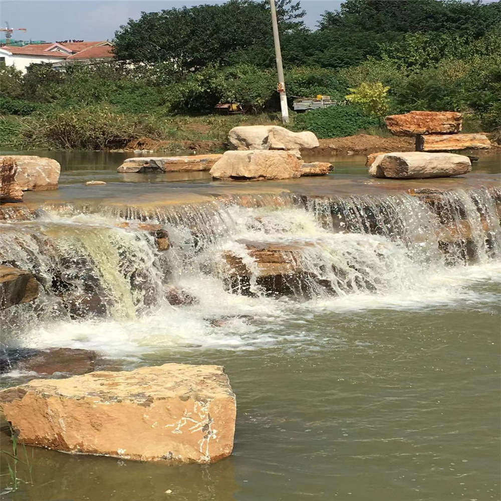 千层石多少钱一吨 龟纹石假山工程长期供货 量大从优