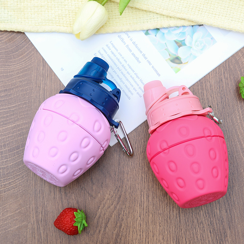 New Platinum Silicone Folding Children's Sports Bottle Cross-Border Strawberry Retractable Water Bottle Water Bottle