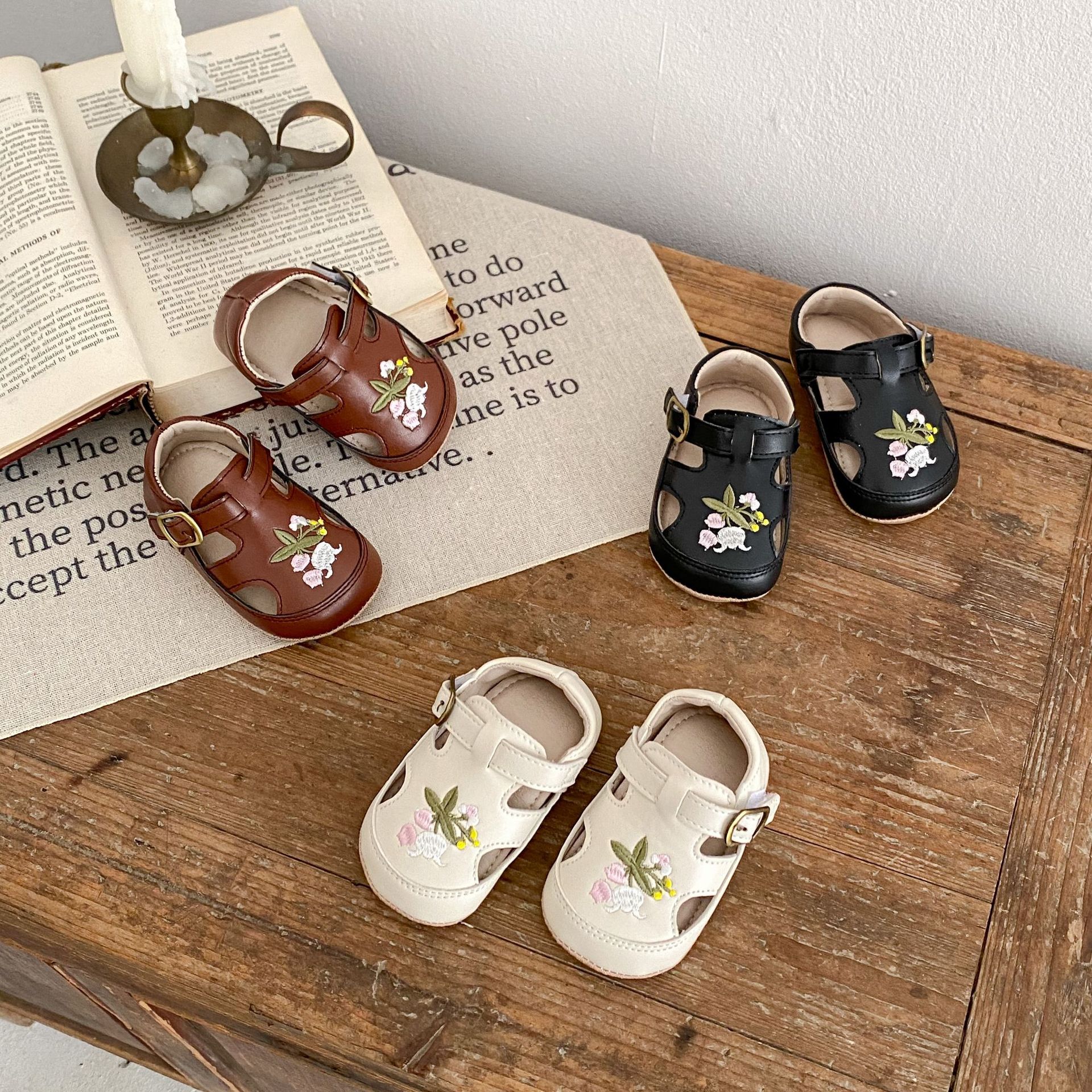 2024夏款婴幼儿5-18个月花朵绣花鞋子防滑百搭耐磨软底多色可选