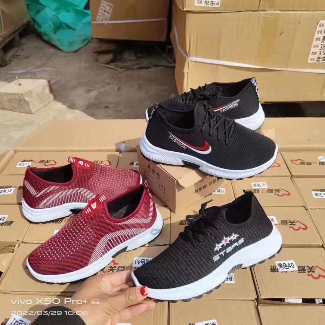 2023 Low-Cost Running Volume Fair Stall Supply Men's and Women's Mixed Wear Complete Sizes Old Beijing Cloth Shoes Men's and Women's Sports Casual Shoes