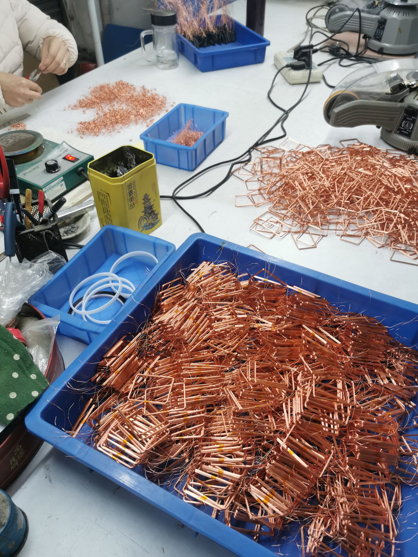 线圈的单价需要提供具体参数后确定,工厂直接定制供应,出货快,品质好!