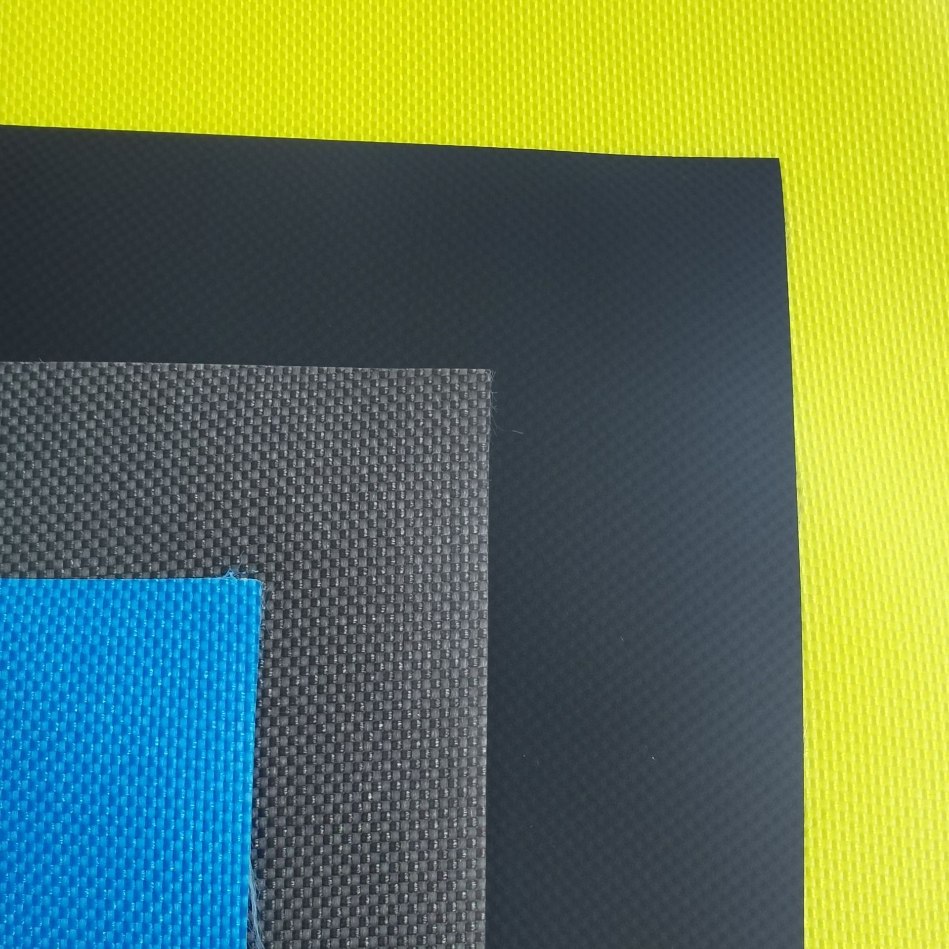 840d尼龙布淋膜单面tpu箱包面料0.15mm可电压防水尼龙tpu箱包布料