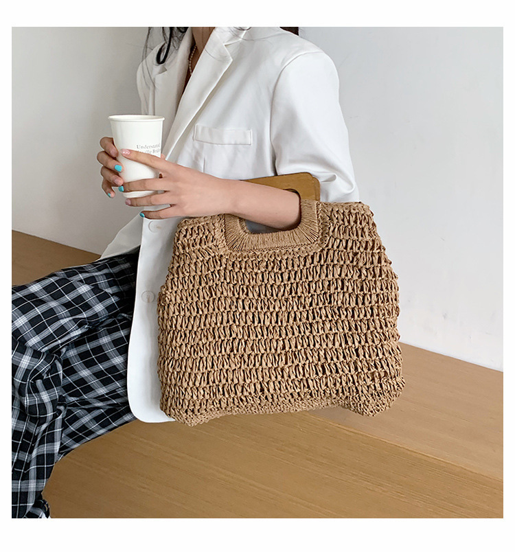 2023 New Straw Women's Bag Japan and South Korea Internet Hot Magazine Style Wooden Handle Handbag Large Capacity Vacation Beach Lightweight